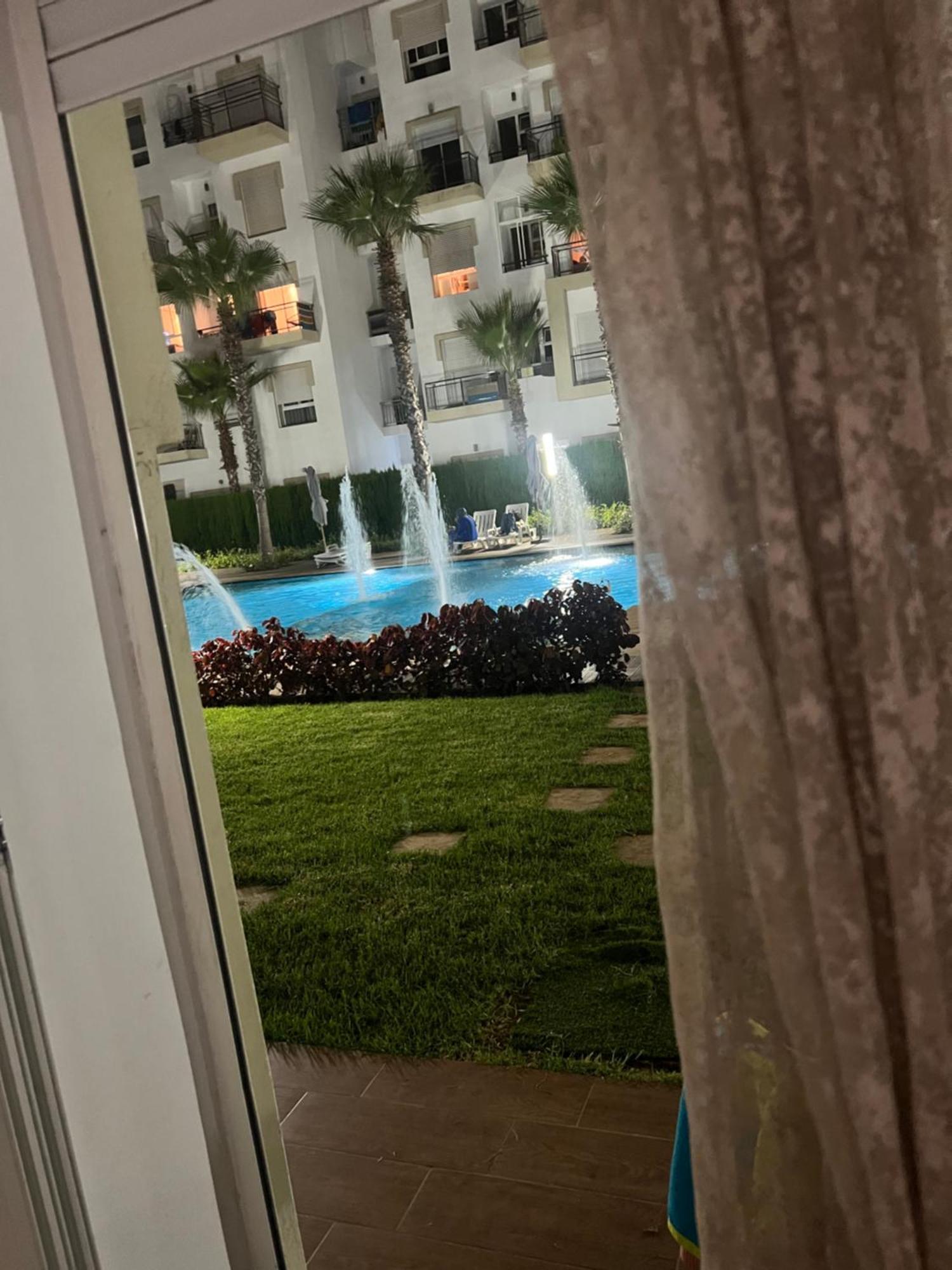 布兹尼盖Apparemment De Luxe Vue Piscine公寓 外观 照片