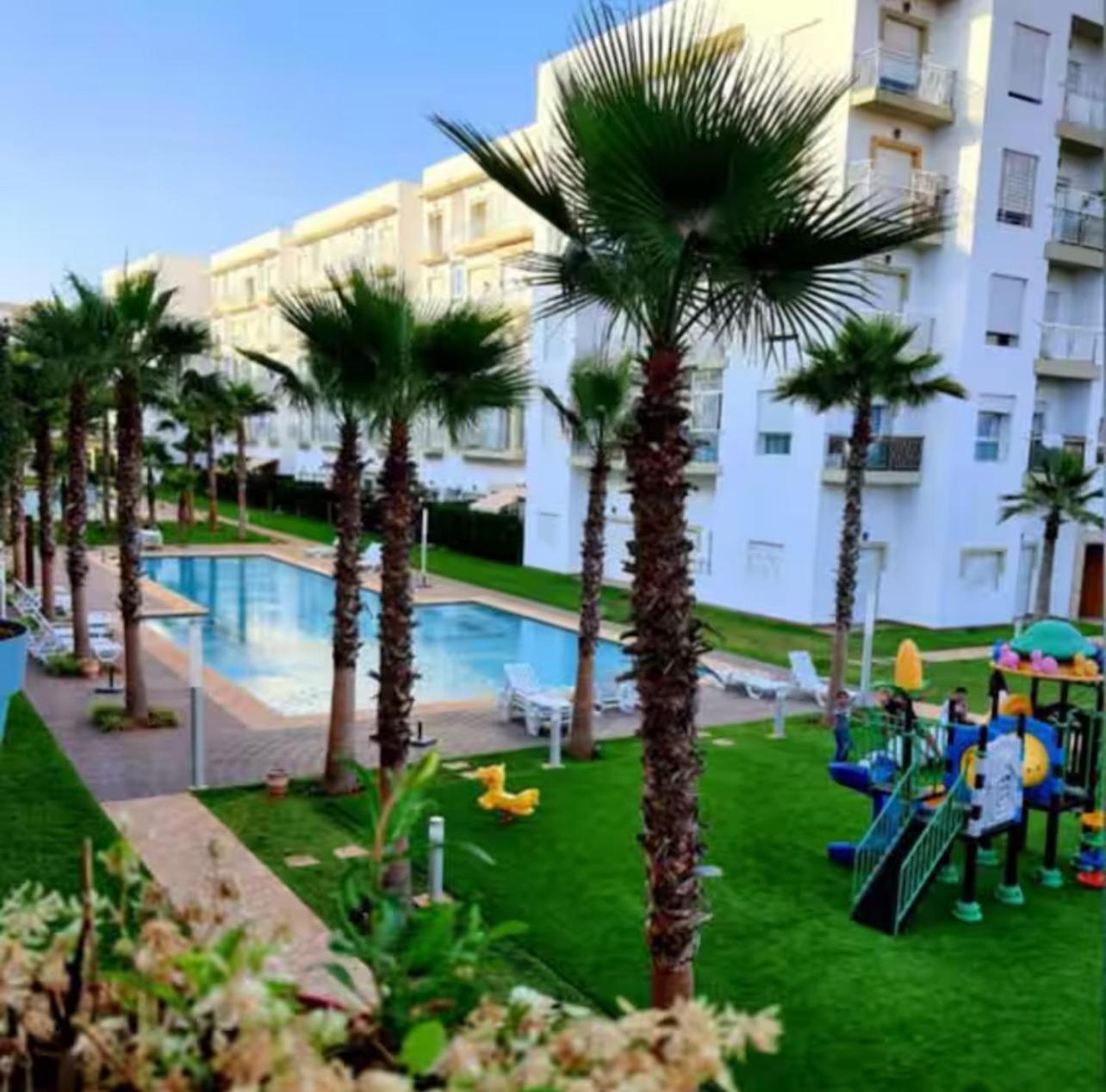 布兹尼盖Apparemment De Luxe Vue Piscine公寓 外观 照片
